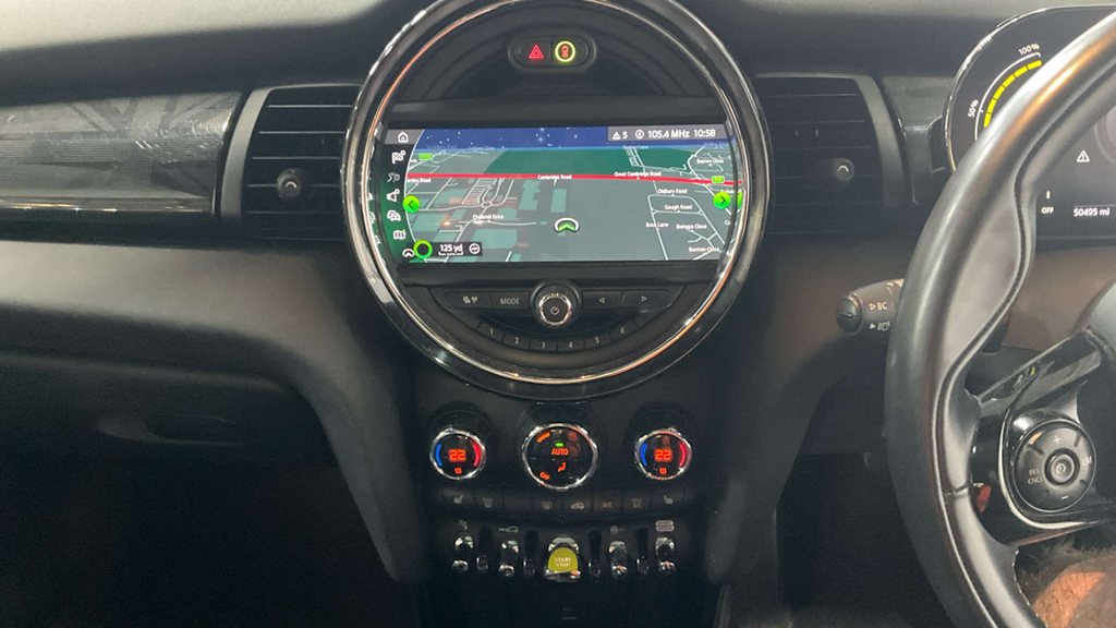 2020 MINI Hatch — image 7