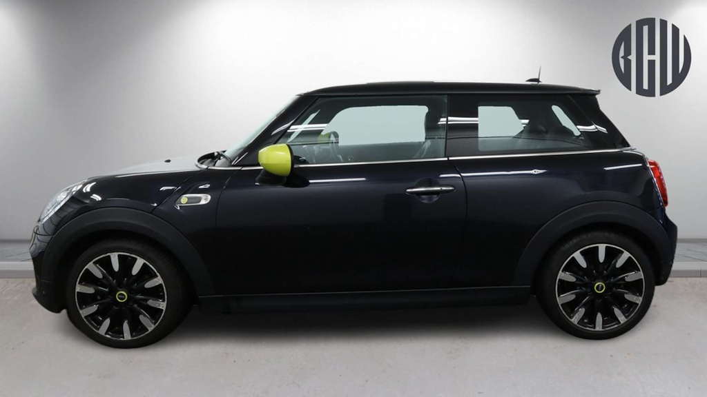 2020 MINI Hatch — image 3