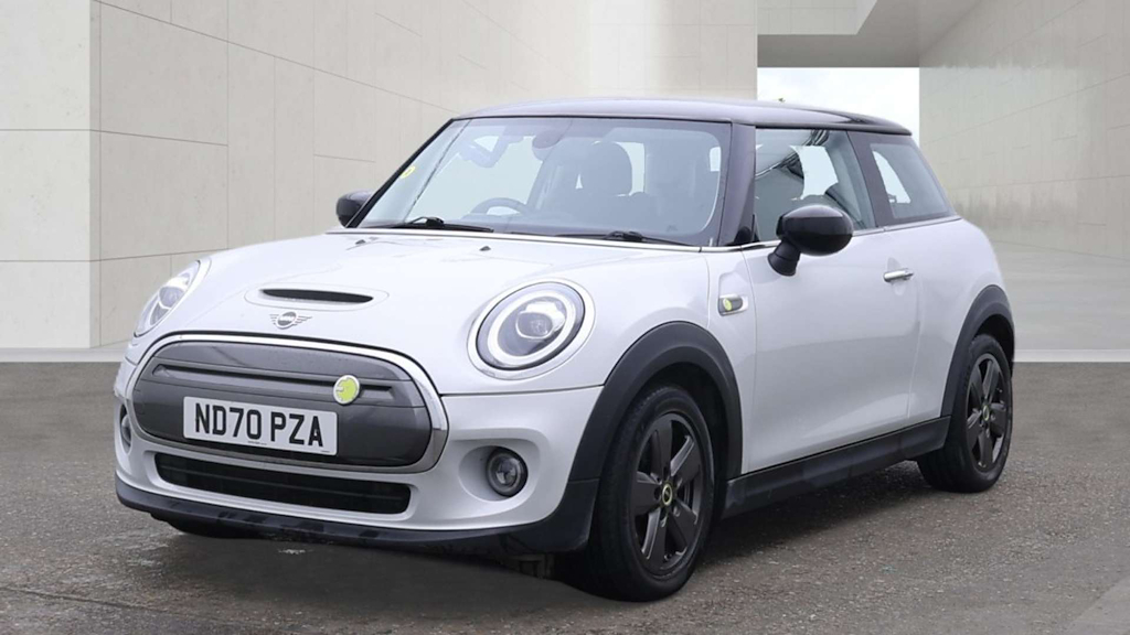 2020 MINI Hatch — image 2