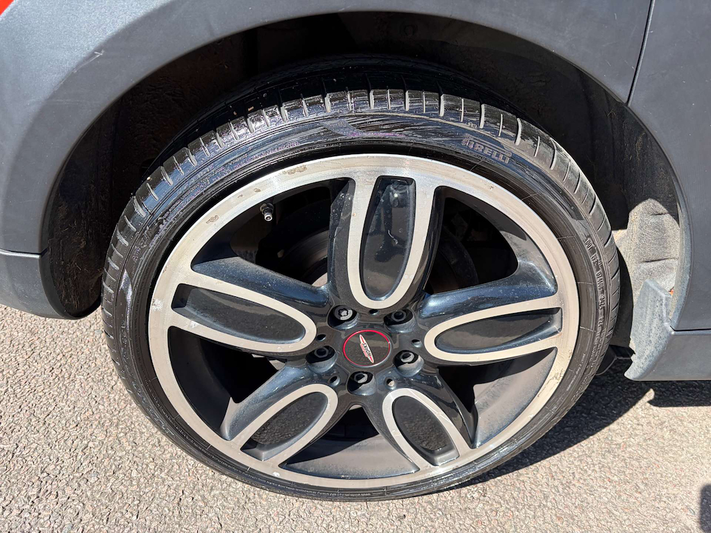 2019 MINI Hatch — image 11