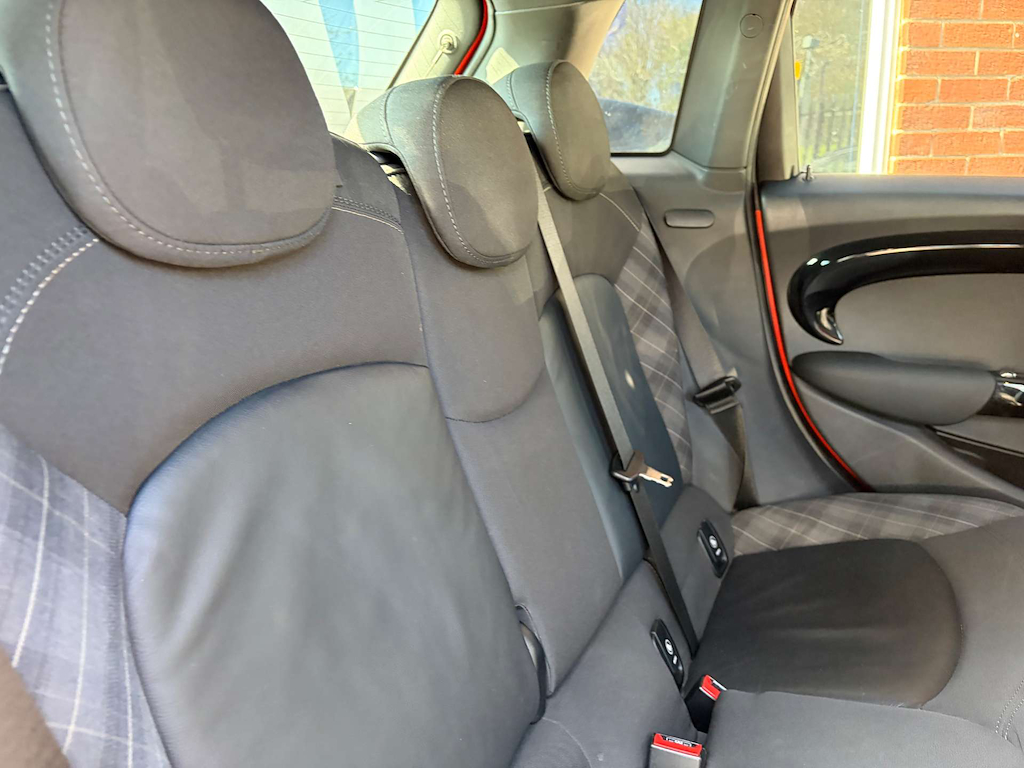 2019 MINI Hatch — image 20