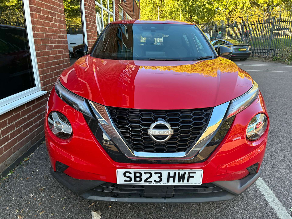 2023 Nissan Juke — image 2