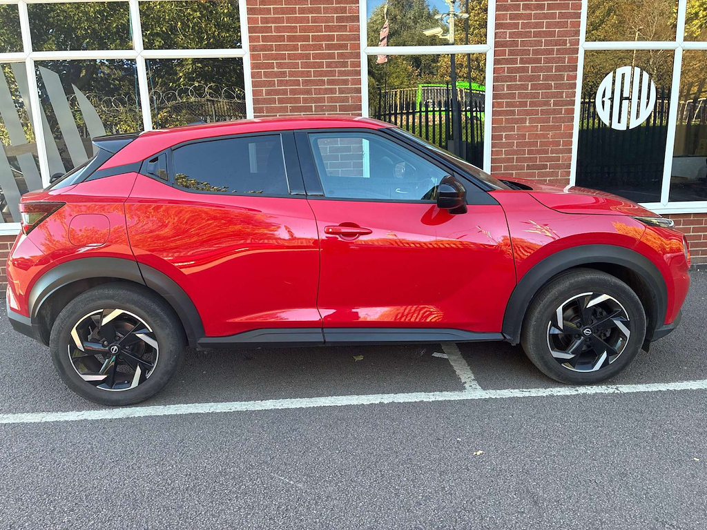 2023 Nissan Juke — image 9