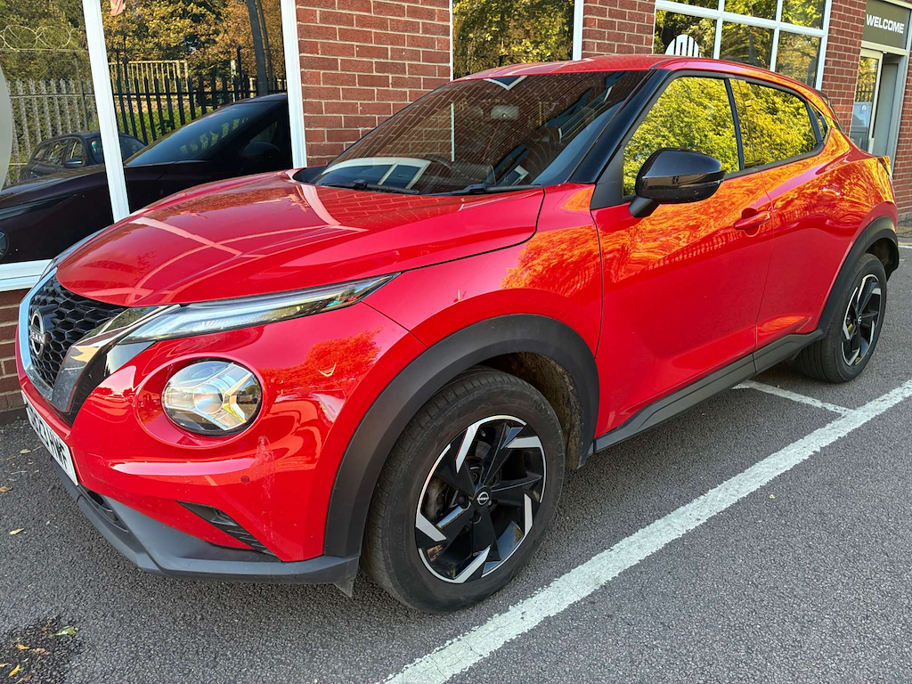 2023 Nissan Juke — image 3
