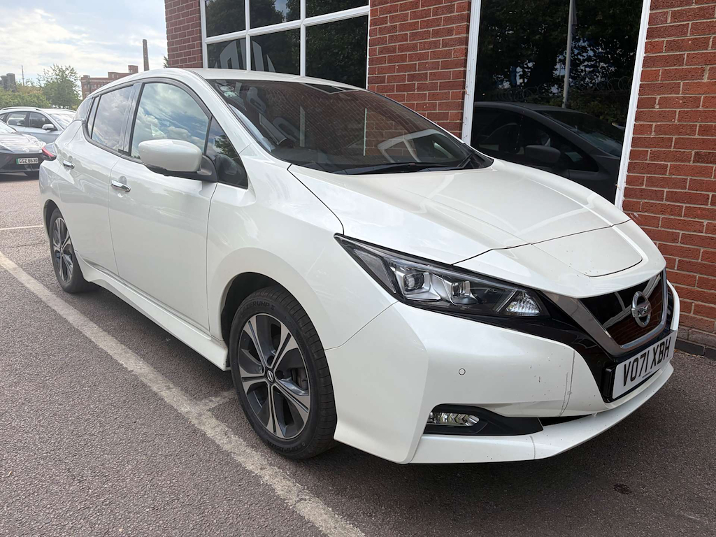 2021 Nissan Leaf — image 5