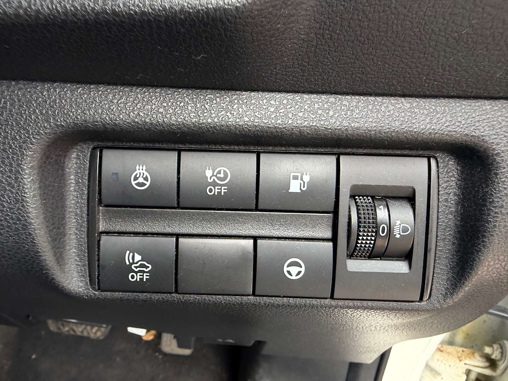 2021 Nissan Leaf — image 23