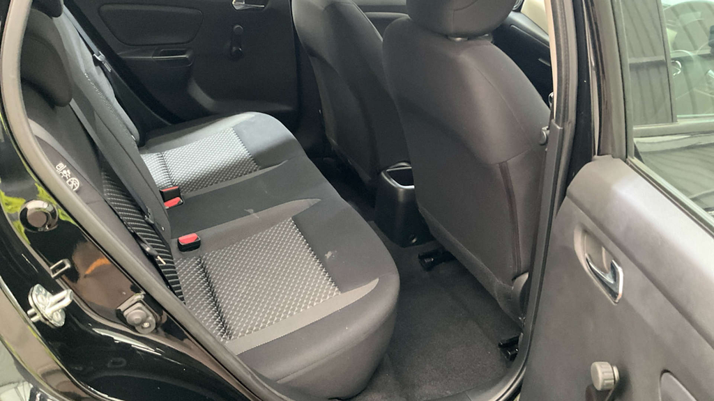 2021 Nissan Micra — image 8