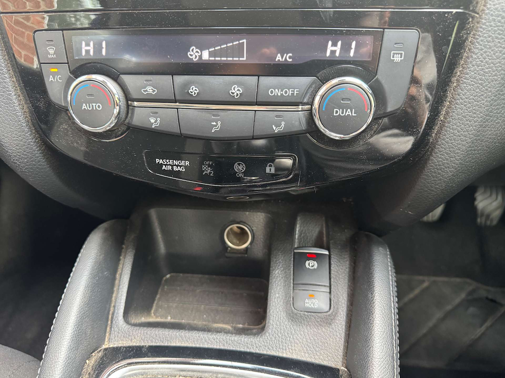 2020 Nissan Qashqai — image 15