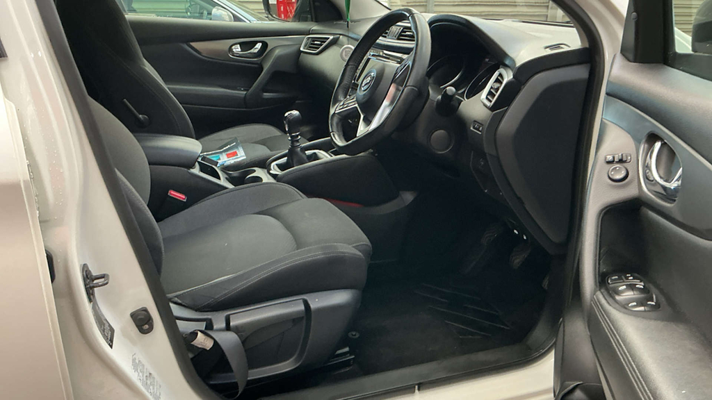 2020 Nissan Qashqai — image 9