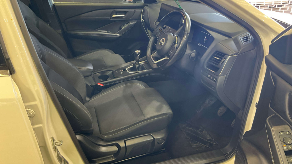 2022 Nissan Qashqai — image 9