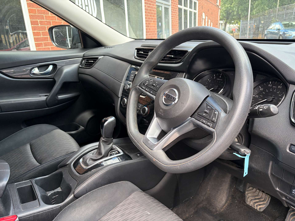 2021 Nissan X-Trail — image 11