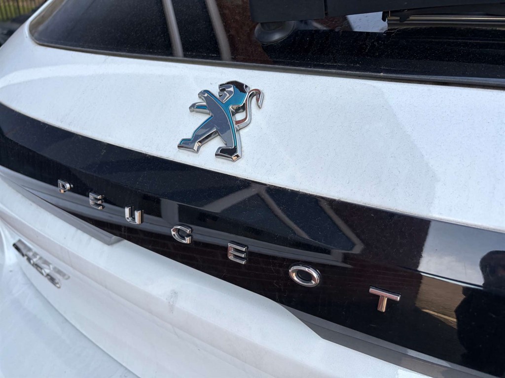 2020 Peugeot 208 — image 34