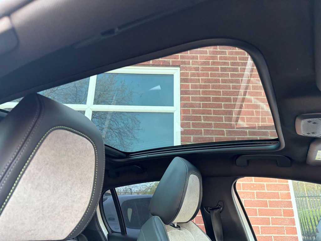 2020 Peugeot 208 — image 17