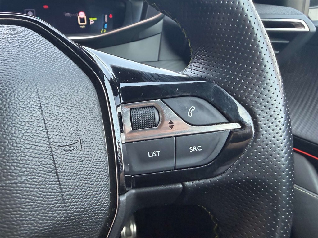 2020 Peugeot 208 — image 23