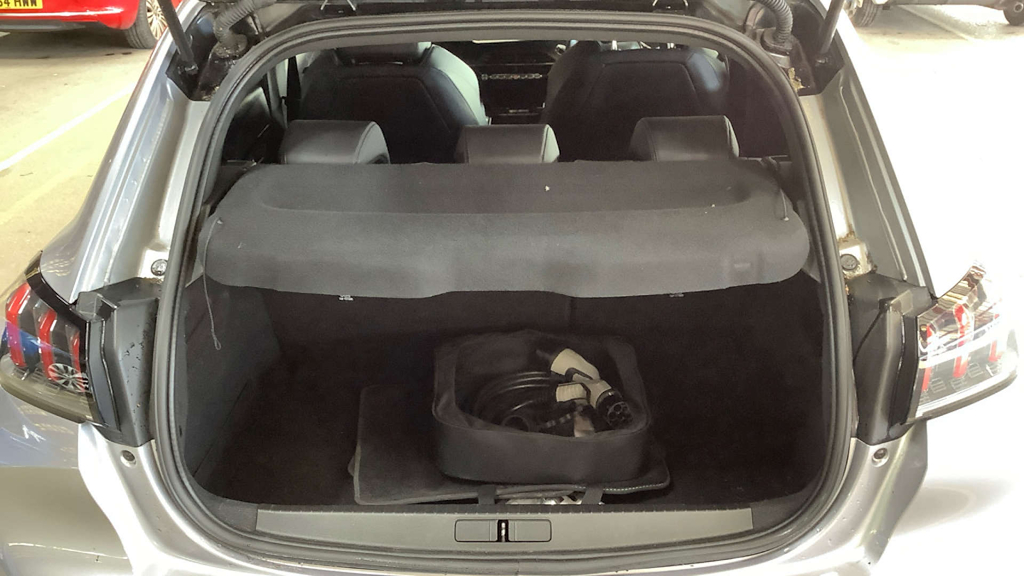 2022 Peugeot 208 — image 9