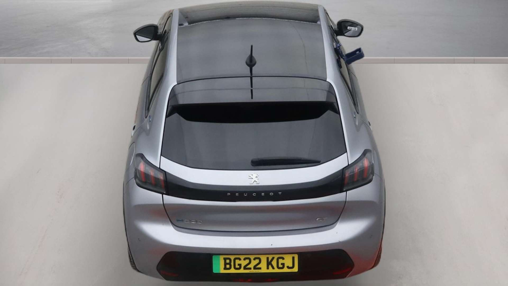 2022 Peugeot 208 — image 8