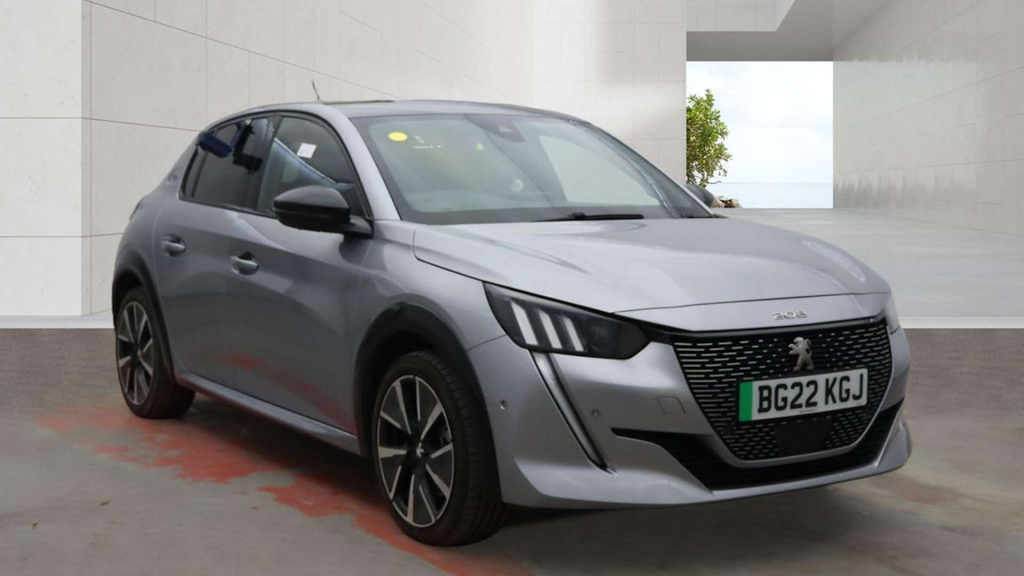 2022 Peugeot 208 — image 1