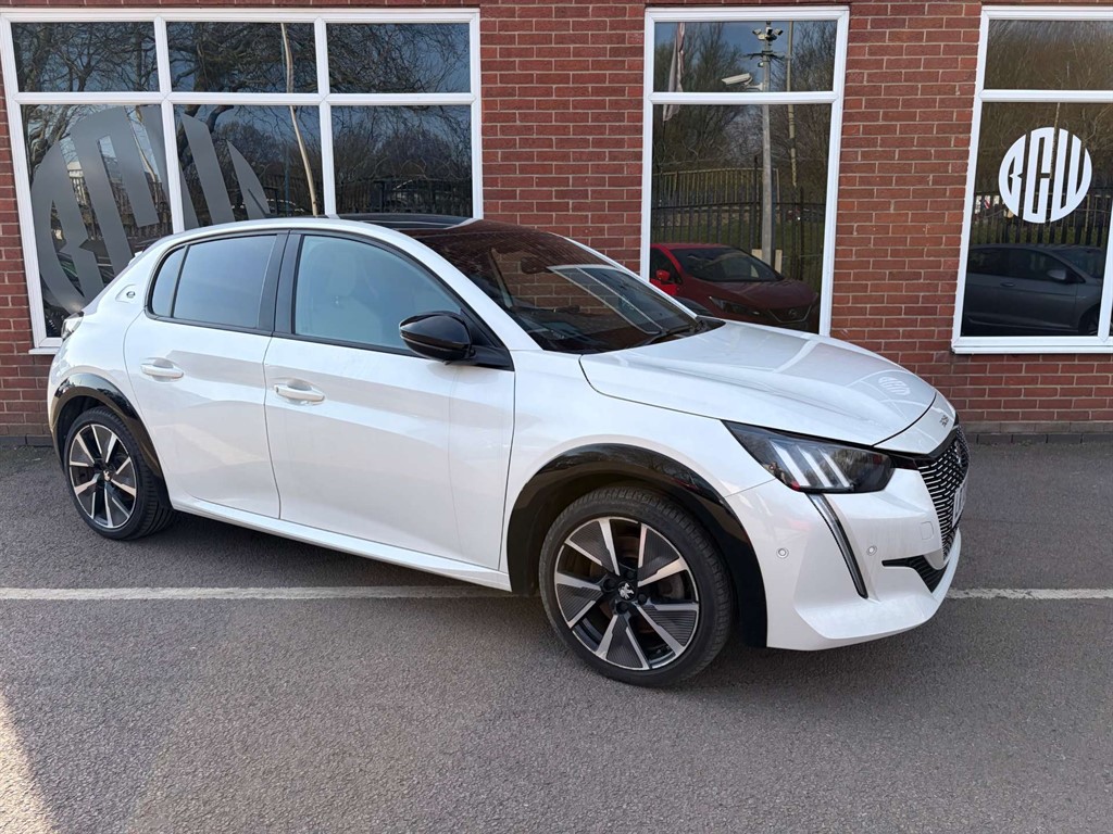 2020 Peugeot 208 — image 1