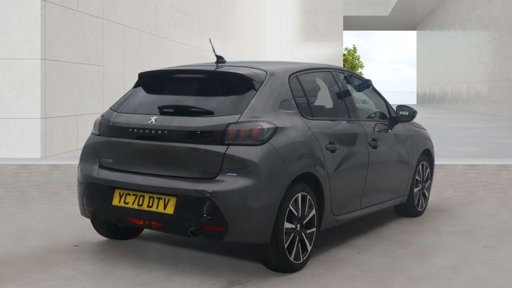 2020 Peugeot 208 — image 2