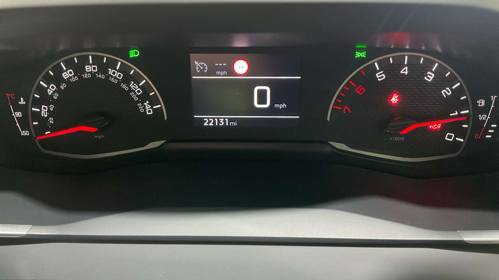 2022 Peugeot 208 — image 10