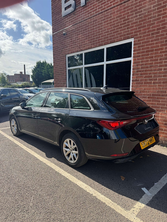 2022 SEAT Leon — image 6