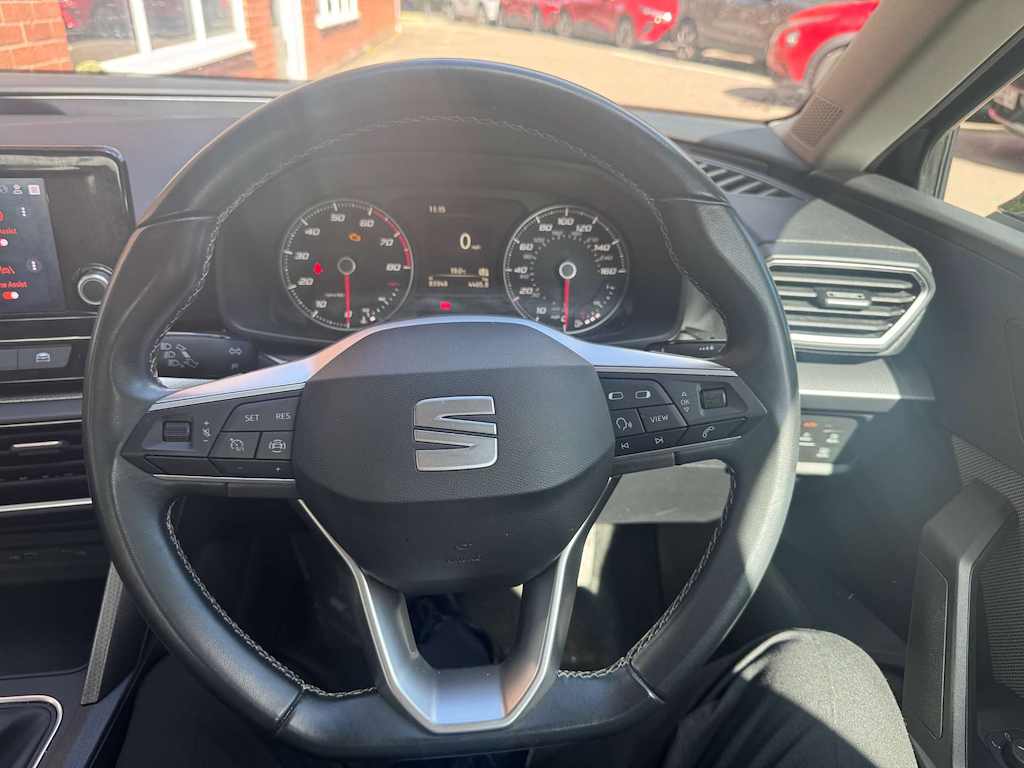 2022 SEAT Leon — image 16