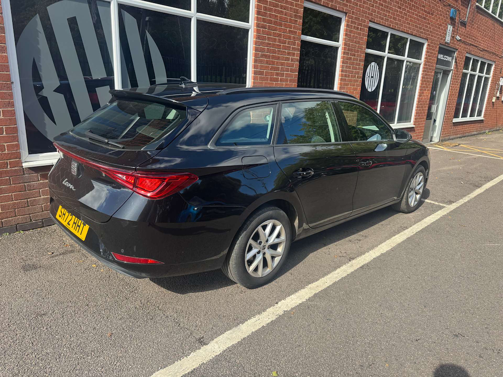 2022 SEAT Leon — image 4
