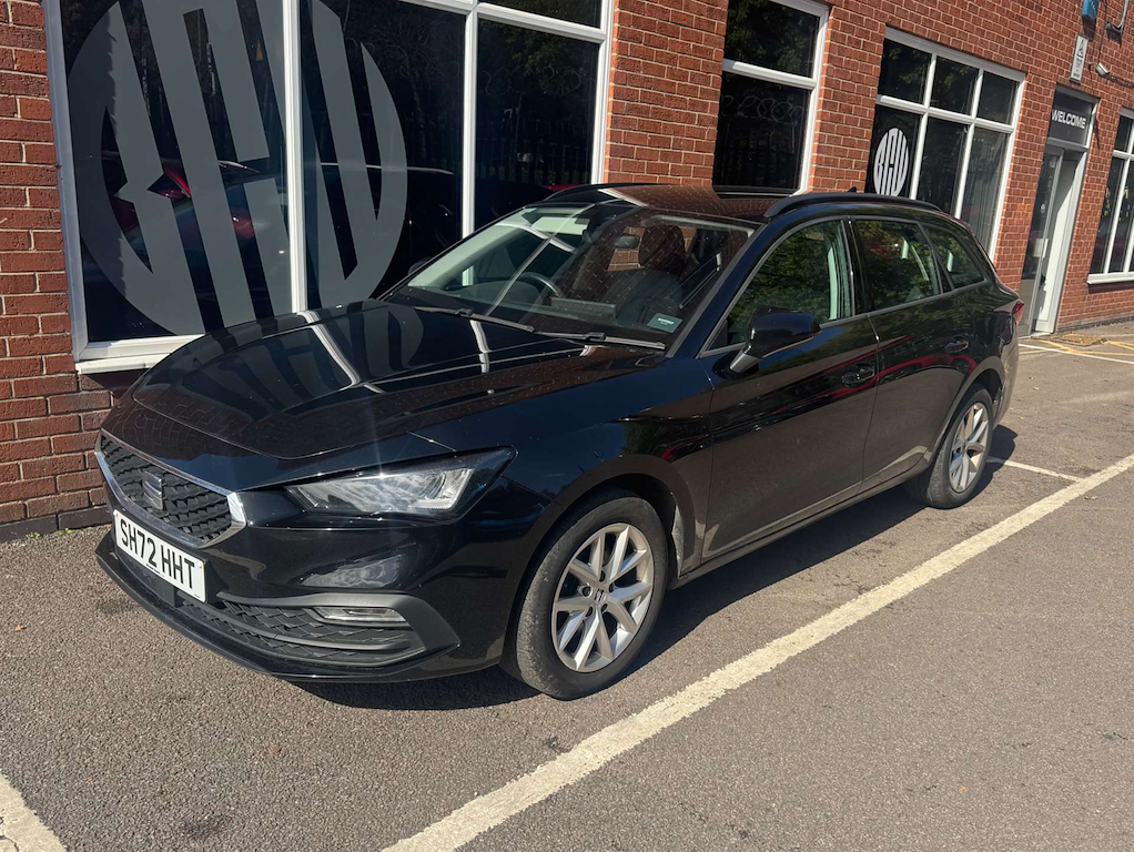 2022 SEAT Leon — image 8