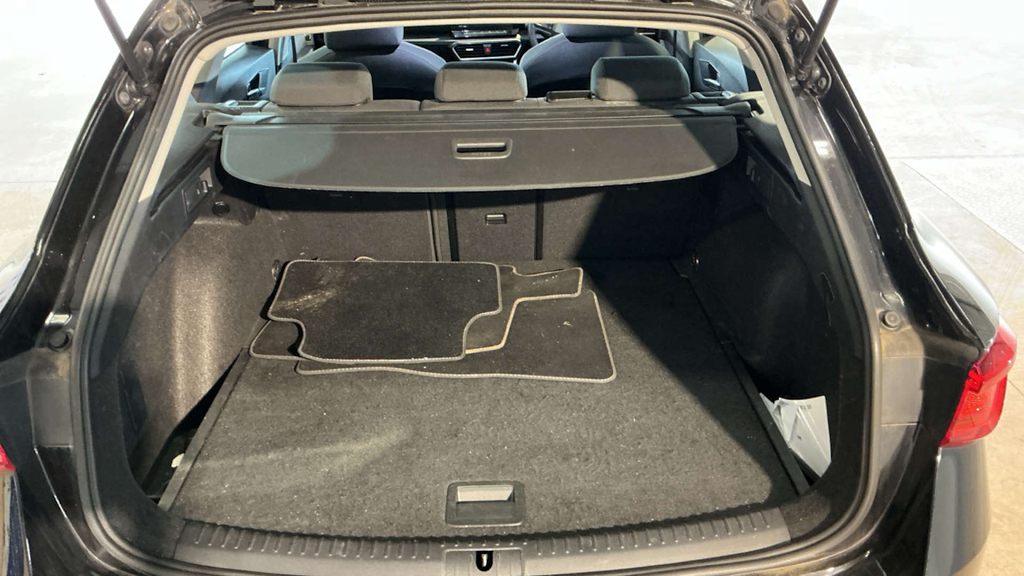 2022 SEAT Leon — image 9