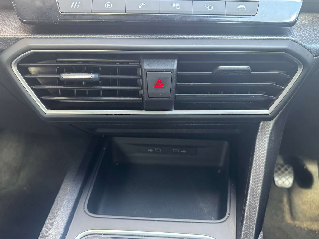2022 SEAT Leon — image 21
