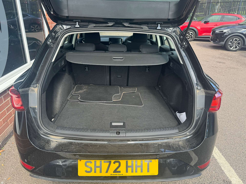 2022 SEAT Leon — image 10