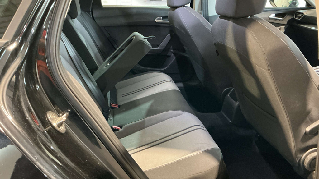 2022 SEAT Leon — image 10