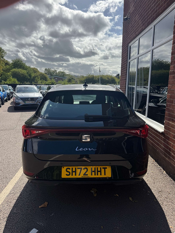 2022 SEAT Leon — image 5