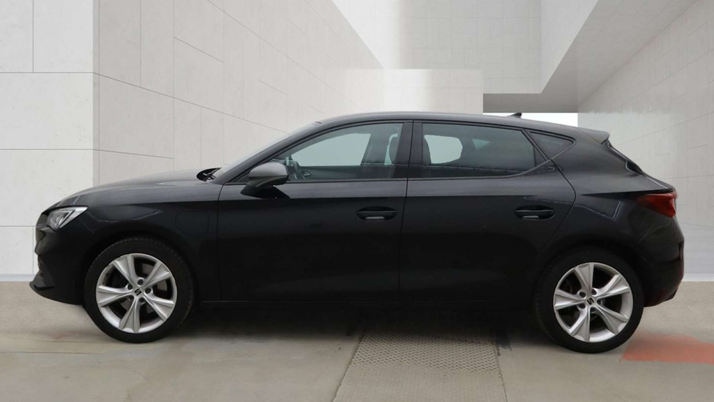 2021 SEAT Leon — image 6