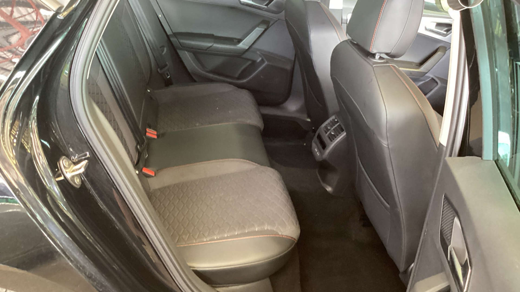2021 SEAT Leon — image 7