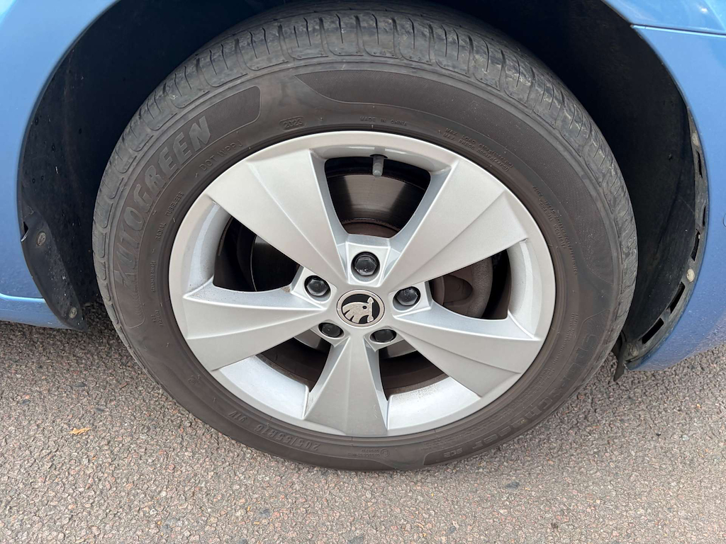 2018 Skoda Octavia — image 9