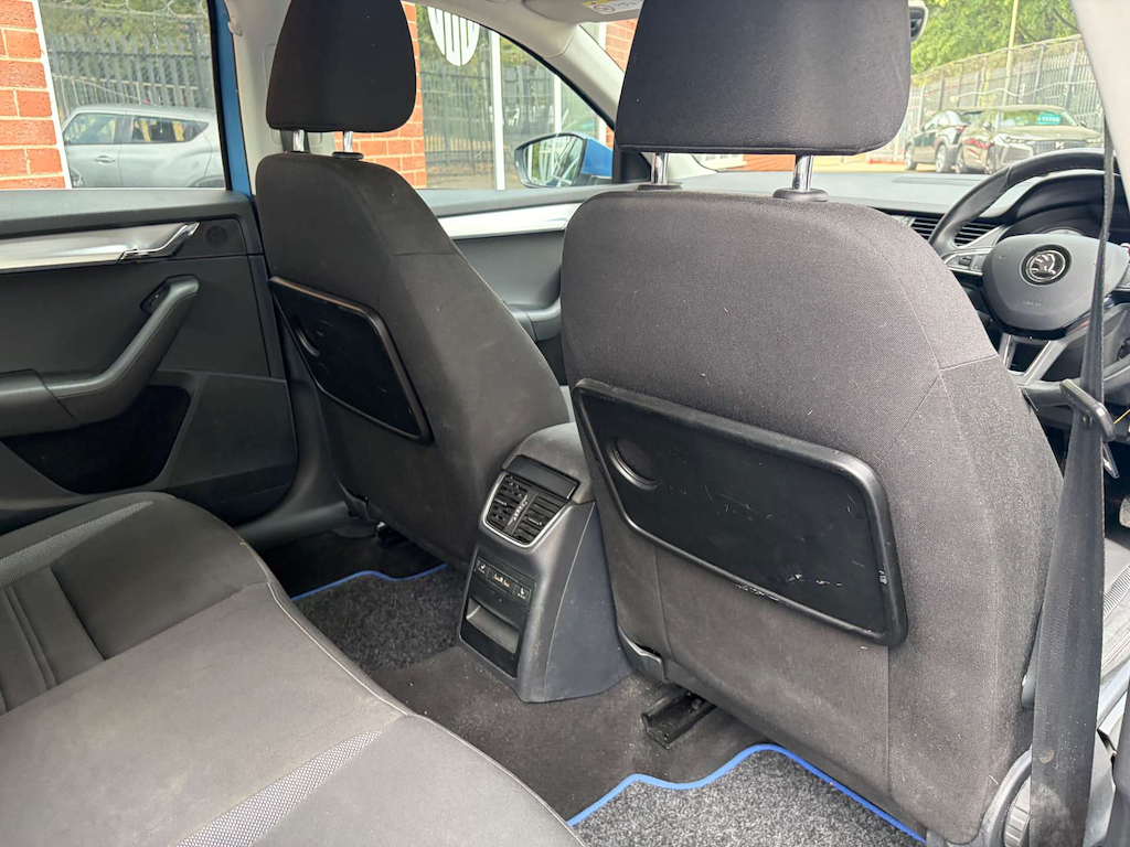 2018 Skoda Octavia — image 12