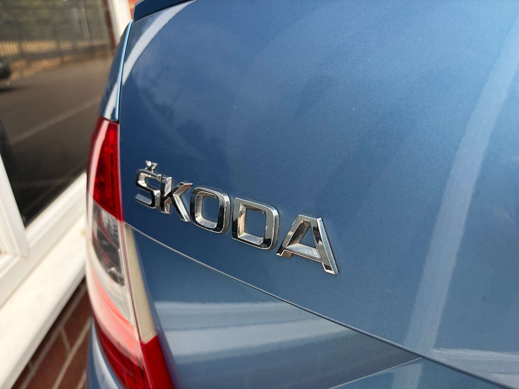 2018 Skoda Octavia — image 28