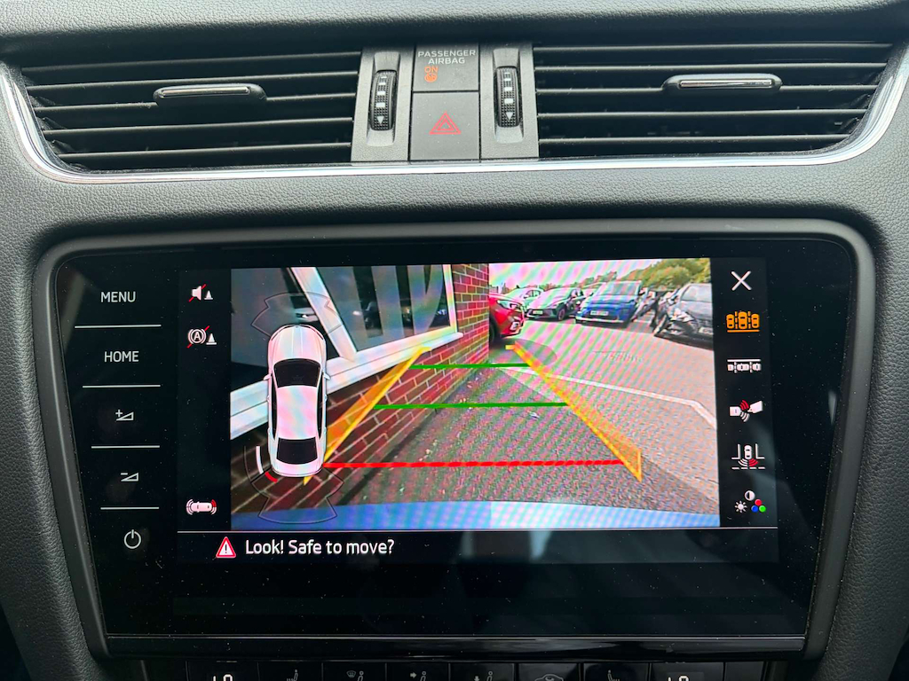 2018 Skoda Octavia — image 18