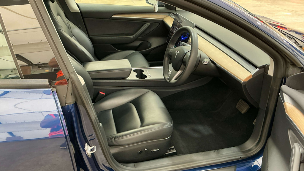 2021 Tesla Model 3 — image 10