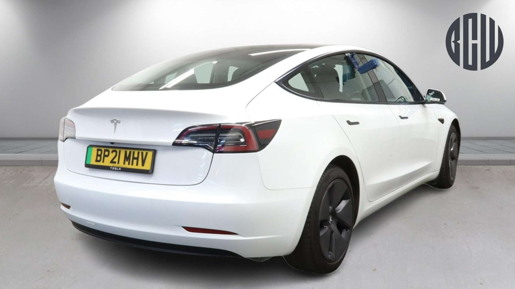 2021 Tesla Model 3 — image 4