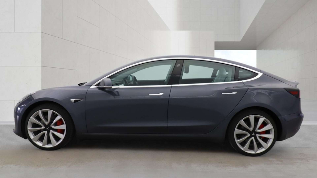2019 Tesla Model 3 — image 6