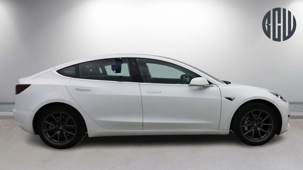 2020 Tesla Model 3 — image 5