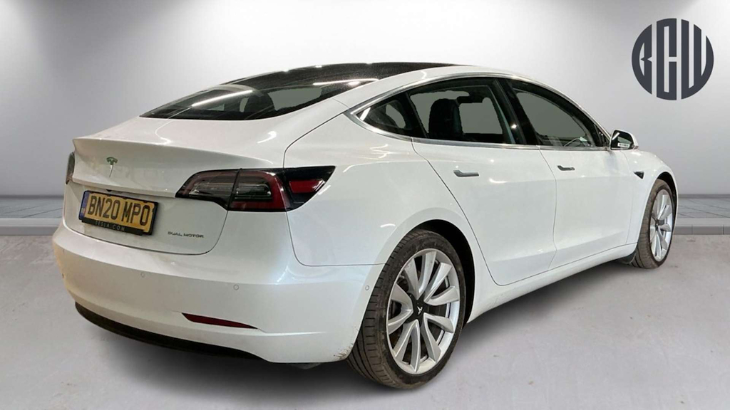 2020 Tesla Model 3 — image 4