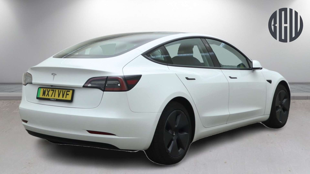 2021 Tesla Model 3 — image 4