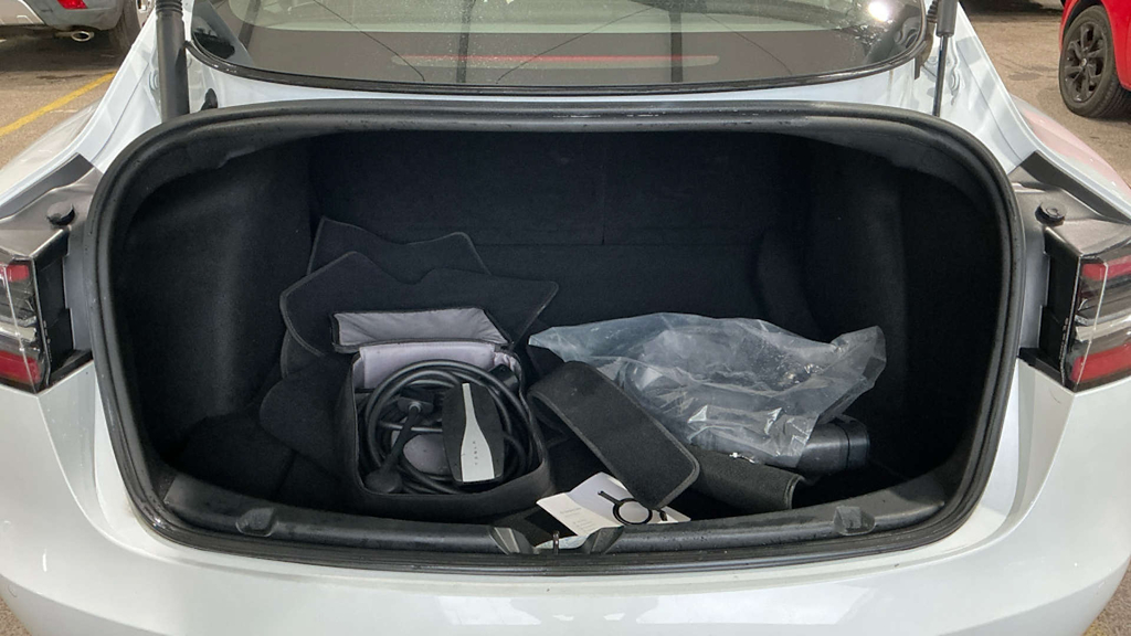2021 Tesla Model 3 — image 7