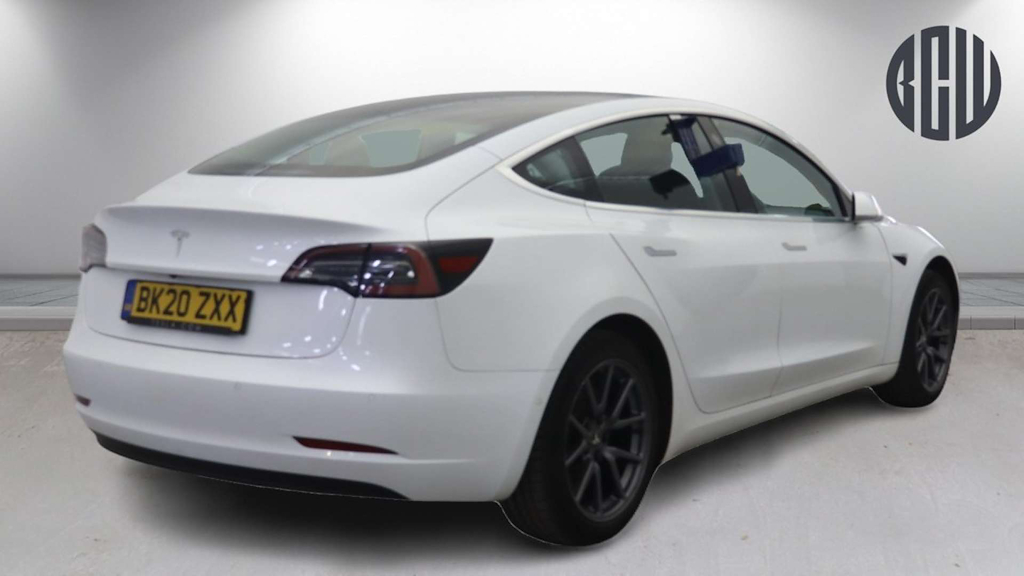 2020 Tesla Model 3 — image 4