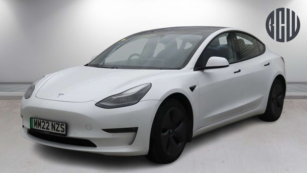 2022 Tesla Model 3 — image 4