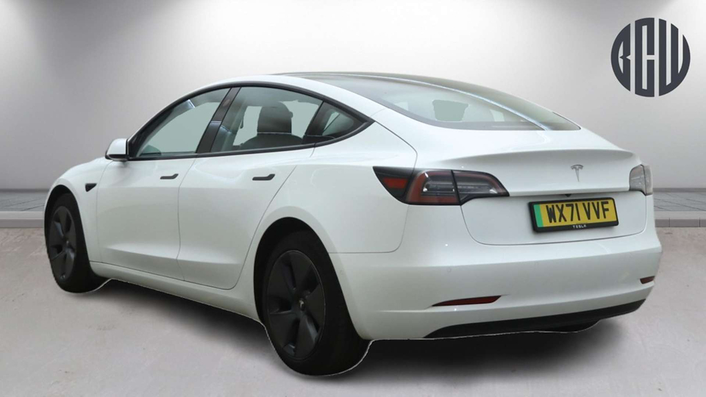 2021 Tesla Model 3 — image 3