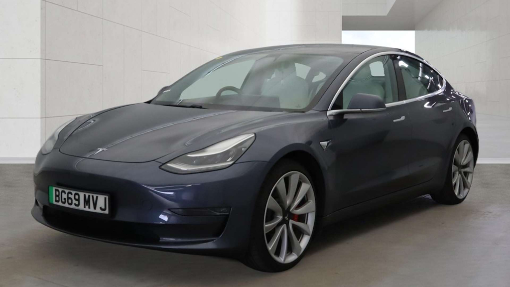 2019 Tesla Model 3 — image 2